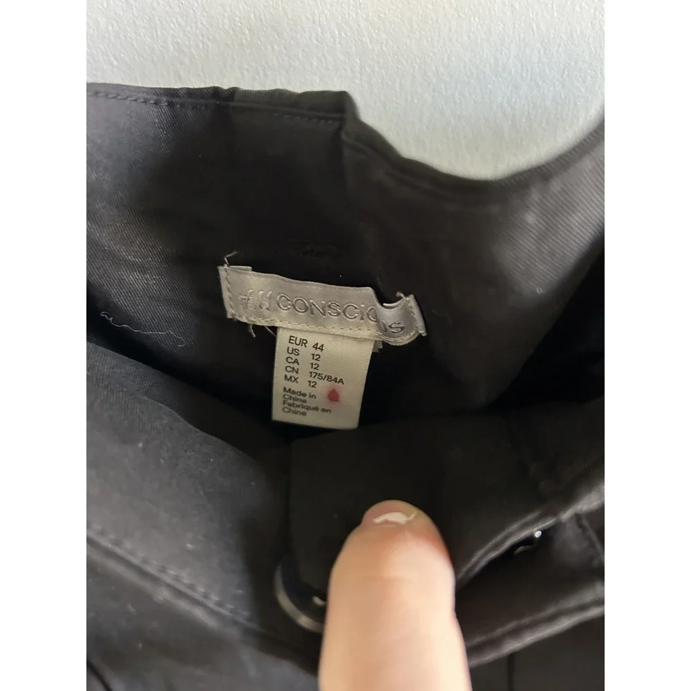 H&M Womens Black Wide Leg Tie Waist Pleated Dress Pants Size 12 High Rise - Picture 3 of 3